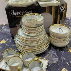 32 pieces ceramic dinner set